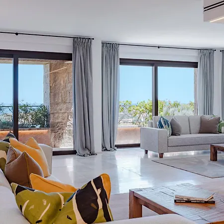 La Tiara Di Cervo Otel 5*