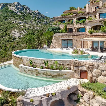 La Tiara Di Cervo Otel 5*