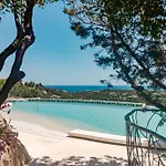 Hotel La Tiara Di Cervo 5*