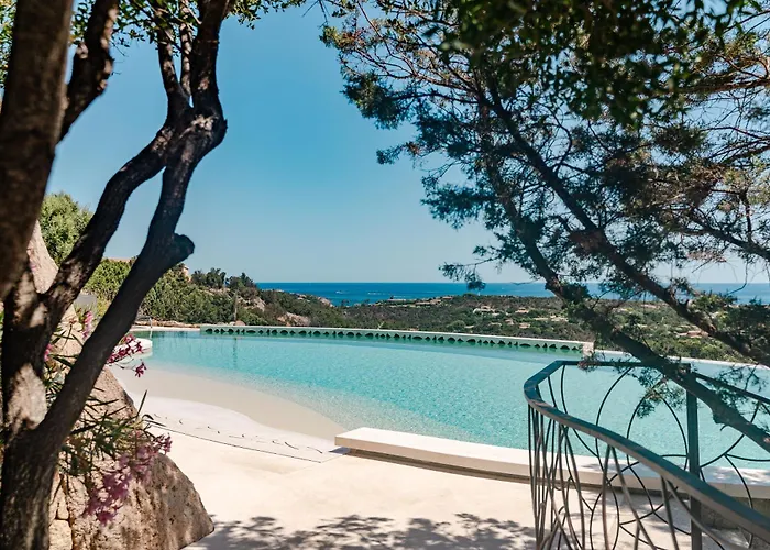 Otel La Tiara Di Cervo 5*