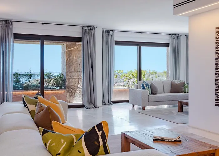 La Tiara Di Cervo Otel 5*